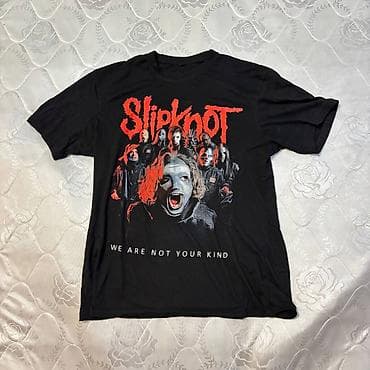 Futbolkalar: Slipknot “We Are Not Your Kind” qara T‑şişört - Rəng: qara - Ön — 1