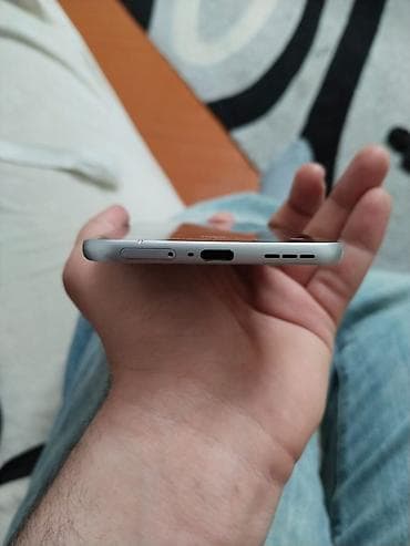 scaner: Infinix Hot 60 Pro+, 256 GB, rəng - Gümüşü, Sensor — 4