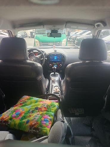 07 satisi: Nissan Juke, ağ rəng, Yapon krossoveri. Kompakt ölçülərə baxmayaraq — 6