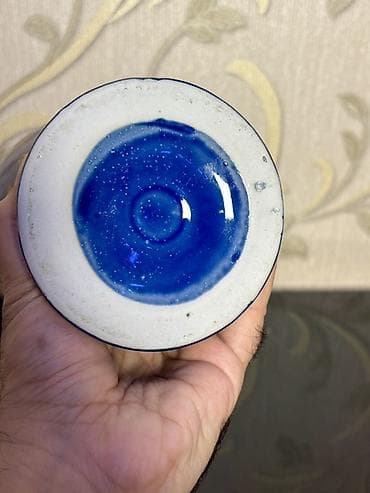 sir sekilleri: Bir vaza, Farfor — 6