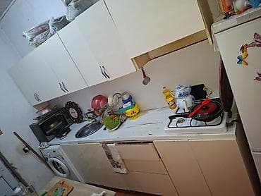 metbex dolabı: Mətbəx mebel dəsti - Rəng: açıq krem - Üst dolablar: 4 bölməli, hər — 1