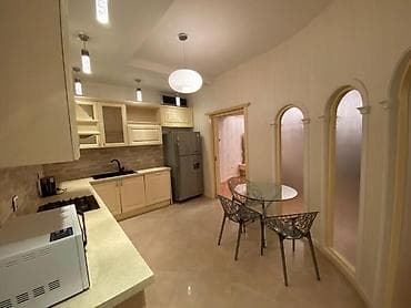 emircanda ev satisi: İcarəyə verilir 5 otaqlı yeni tikili 200 m², Nizami m. Kateqoriya — 5