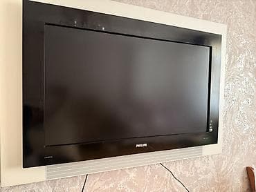 divarda televizor yerleri: Televizor Philips — 1