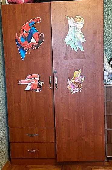 2 qapılı, Qəhvəyi, Açılan, Düz dolab — 4