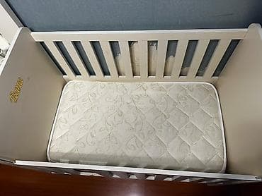 Beşiklər: Oğlan və qız üçün, Dördbucaq, Beşik, Dəstsiz, Matras ilə, Yellənmə mexanizmsiz — 2