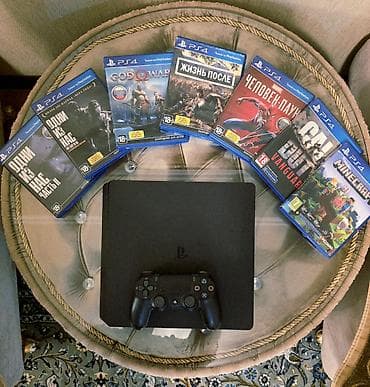 Sony PlayStation 4 Slim, 1 TB .Sistem versiyası 13.04. Oyun diskleri