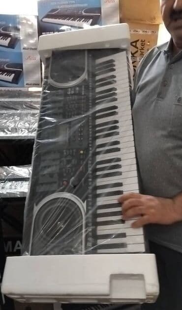 hind paltari: Yeni başlayanlar üçün piano və ya sintezator kursu üçün Həvəskarlar — 7