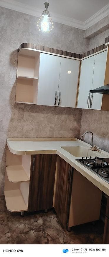 zumrud residence ev satilir: Saray qesəbəsi. Alimler şehərciyinde 1 otağın 2 otağa düzelme menzil — 7