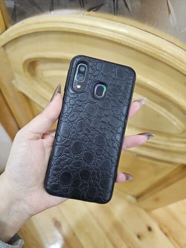 samsung a 10 ekran qiymeti: Samsung Galaxy A40, 64 GB, rəng - Qara, Barmaq izi — 4