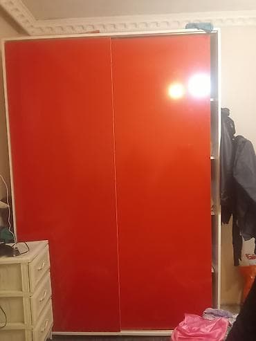 2 qapılı, Qırmızı, Kupe, Düz dolab