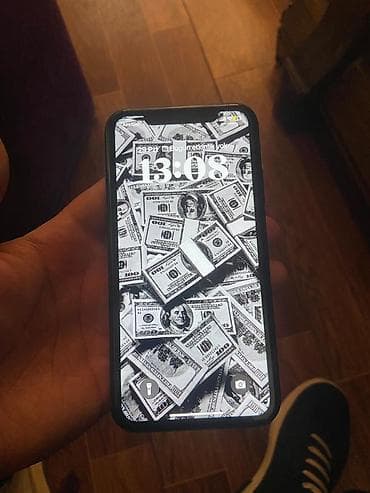 IPhone 11, Qara