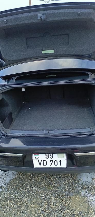 4 qapi niva satilir: Volkswagen Passat: 2 l | 2006 il Sedan — 7