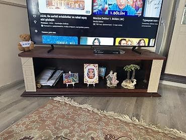 qapi dekoru: İki hissədən ibarət qonaq otağı mebel dəsti - TV stendi: iki rəngli — 2