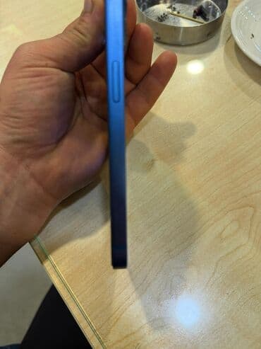 Apple iPhone: IPhone 13, Mavi, Face ID — 3