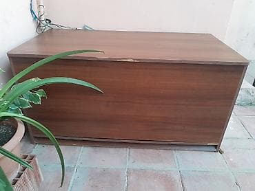 komputer sekilleri: Açılan qapaqlı taxta sandıq/qutu - Material: ağac teksturası olan — 3