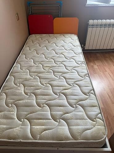 Gül ✔️60 man(Yasamal). Krovat+ matras. Səliqəli işlənib. Təcili