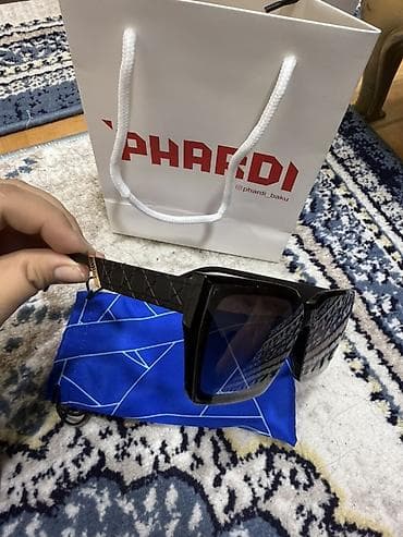 brend gun eynəkləri: Gün eynəyi — 1