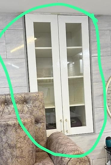 tibbi mehsullar: Gul✔️100 azn (Sumqayıt). Manikür masa+ şkaf. Təcili satılır. Vpp — 2