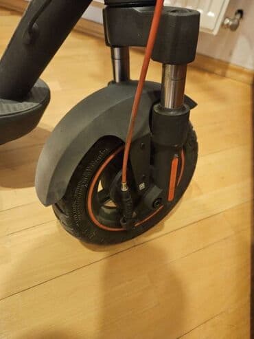 hoverboard qiymeti bakida: İşlənmiş Elektrik samokat 10", 751 - 1000 Vt, 16 - 25 km/s, Ünvandan götürmə — 8