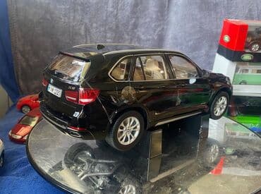 metbex tavan modelleri: Коллекционная модель BMW X5 F15 sapphire black 2012 Paragon Models — 13