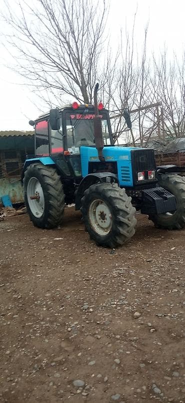 kamaz yevro 3: Belarus 1221.2 təkərli traktor - Güclü 6 silindrli dizel mühərrik — 2