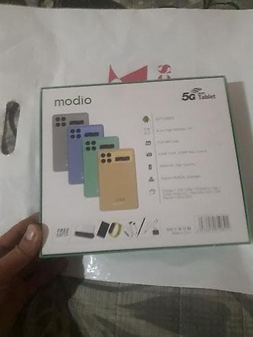 Monitorlar: Modio M130 planşet + klaviatura dəsti Xüsusiyyətlər: - Model: Modio — 9