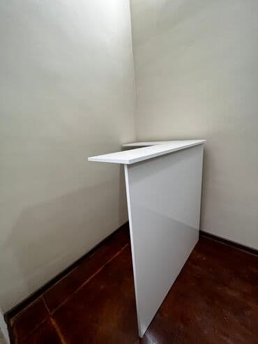 рабочий стол для телефона флай: Reception masası satilir. Ela veziyyetde. Olcusu 116*110 small — 2