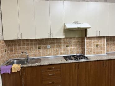 metbex mebel arasi kafel: Mətbəx mebel dəsti – üst və alt dolablar, qaz plitəsi, mətbəx çanağı — 2