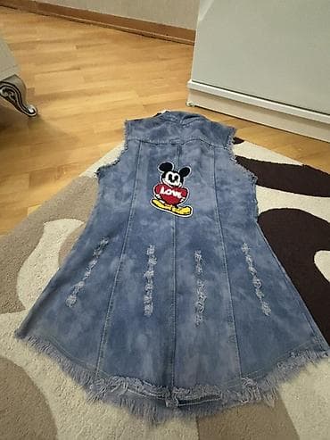 Cins uzun jilet/kofta - Material: açıq mavi yuyulmuş denim - Model