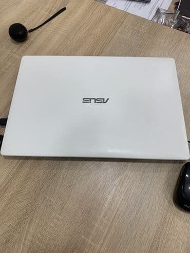 Digər noutbuklar və netbuklar: ASUS noutbuk - Model xətti: ASUS (ağ qapaq, qara daxili panel) - — 2