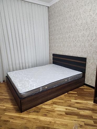 islenmis matras: İki nəfərlik taxta çarpayı və döşək dəsti - Ölçü: təxminən 160x200 sm — 1
