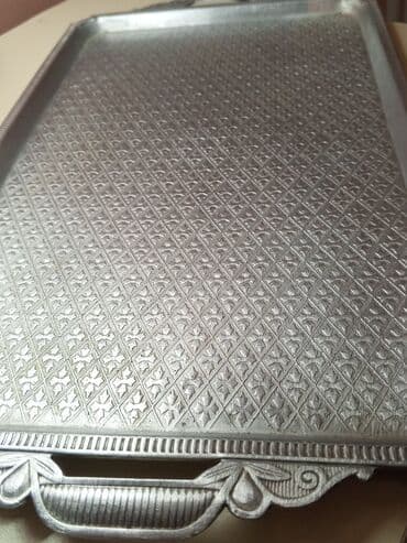 Termoqablar: Alminium süfrə sinisi – iri ölçülü, düzbucaqlı.SSSR istehsalı — 2