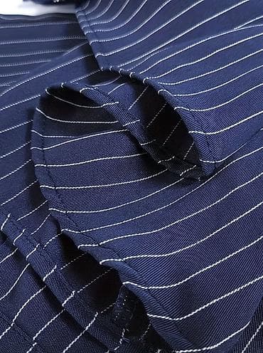 Məhsul: Zolaqlı köynək - Rəng: tünd göy, incə ağ şaquli zolaqlarla - — 3