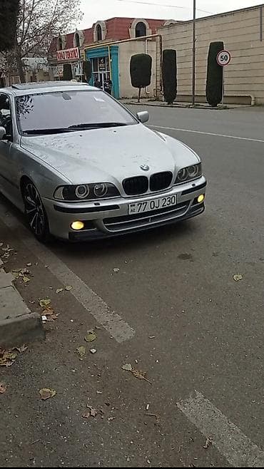 tap az 06: BMW 5 series: 2.5 l | 2001 il Sedan — 1