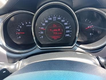 dizel masin: Kia Ceed: 1.6 l | 2015 il Universal — 3