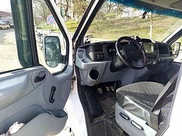 turbo az ford transit 8 1: Ford Transit yük furgonu - Kuzov: ağ rəng, iki arxa qapı tam açılan — 3