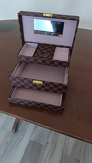 Sandıqlar: Zərgərlik üçün çox bölməli saxlanma qutusu - Kənar hissə — 3