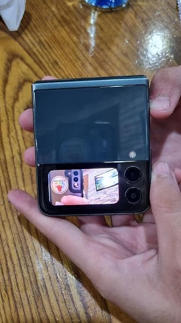 gamestation 3: Samsung Galaxy Z Flip 3, rəng - Qara, Barmaq izi — 9