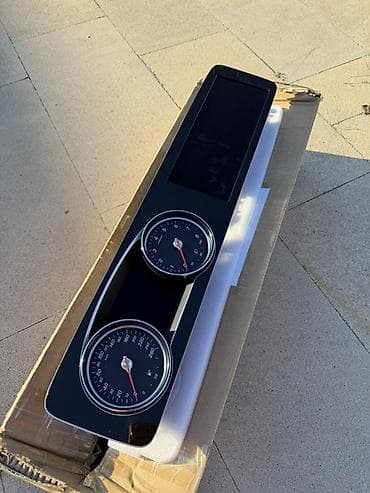 on panel: Mercedes-Benz E class, 2018 il, İşlənmiş — 1