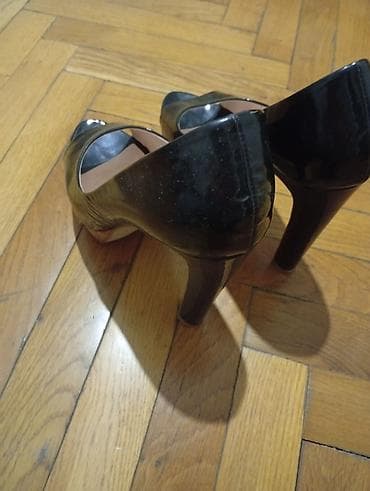 Monica Ricci qadın tuflisi - Model: Açıq burunlu (peep-toe)