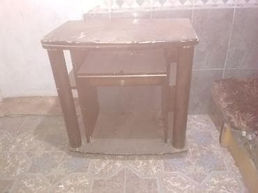 İşlənmiş, Düz TV altlığı, Polkalı, Laminat