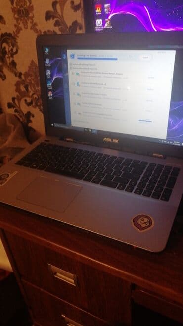 notebook çanta: ASUS noutbuk İntel i7- 4510u 2 eded videokart Uhd graphics 4000+ — 3