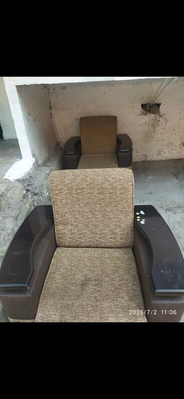 стулья мягкие для дома: Для гостиной, Нескладной, цвет - Бежевый Стул — 1