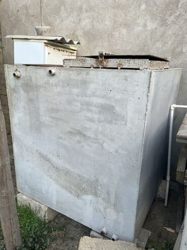 hava çəni: SU BURAXIR ƏVVƏL ALTDAN QAPAĞ YERİ YAMAQ OLUNUB ORDAN SU BURAXIR — 2