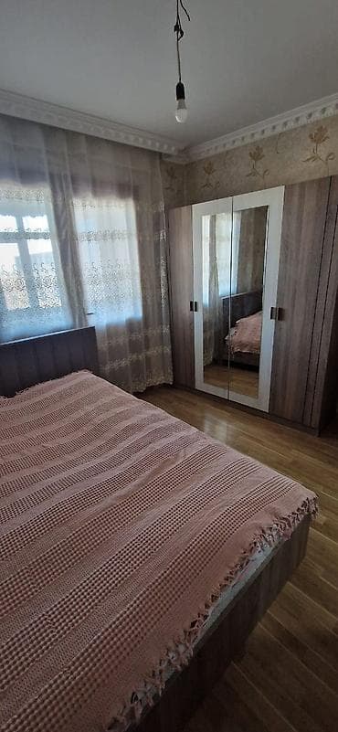 1 otaqli evler satilir: Yaşamaq üçün bütün şərait var. Mebel, texnika,yorğan döşək,qab qacaq — 6