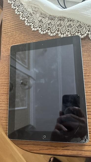 Apple iPad: İşlənmiş Apple iPad 3 (2012), 9,7", 64 GB, Ünvandan götürmə — 1