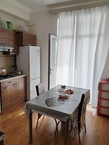 əcəmidə 3 otaqlı evlər: Mənzil Gəncə şəhərində yerləşir Yaşayış üçün hər bir şəraiti var — 8