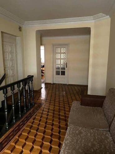 neftciler kiraye ev: Rəşid Behbudov küçəsində 5 mərtəbəli binanın 4 cü mərtəbəsi ümumi — 7