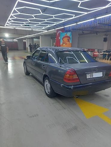 passat qiymeti: Maşın cox təcili satılır.1994 il,1/8 benzin,vuruğu yoxduyüngül — 3