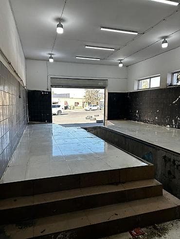 аренда гаража: Avto yuma və texniki baxış üçün tam təchizatlı boks 150 kv otaq sayisi — 4